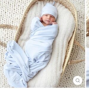 ICE BLUE WAFFLE BAMBOO NEWBORN 
KNOT GOWN HAT & OVERSIZED SWADDLE BLANKET SET*